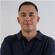 Graduado en Periodismo imparte clases particulares en domicilio y online